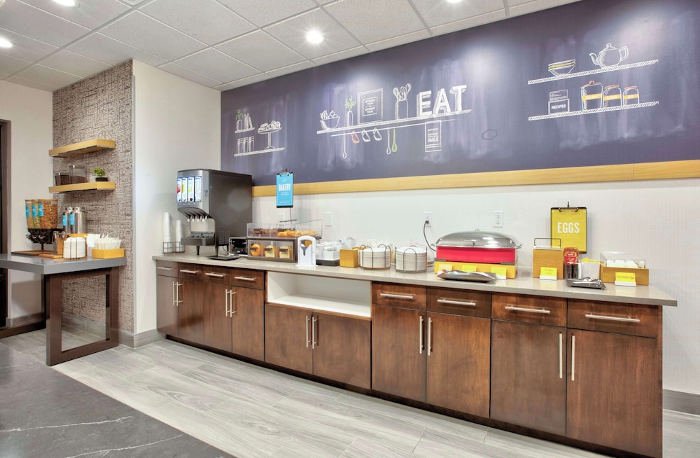 Hampton Inn & Suites by Hilton Dalhart - photo 20