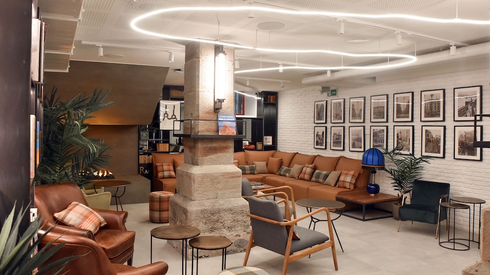 Latroupe La Granja in Bilbao, Spain