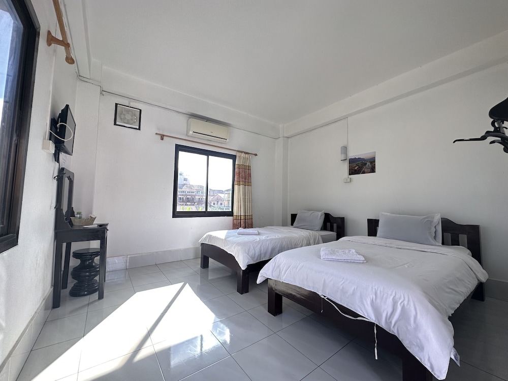 VangVieng Santara Hotel in Vangviang, Laos