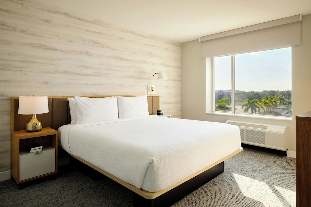 TownePlace Suites by Marriott Fort Myers Southeast - photo 8
