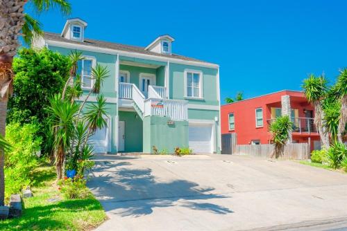 Casa Caracol A Walk to the Beach — 4-Star Luxury Hotel in South Padre Island, United States