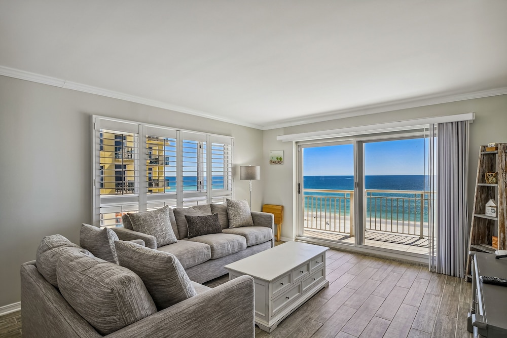 Destin Towers 61 2 Br Condo — Destin