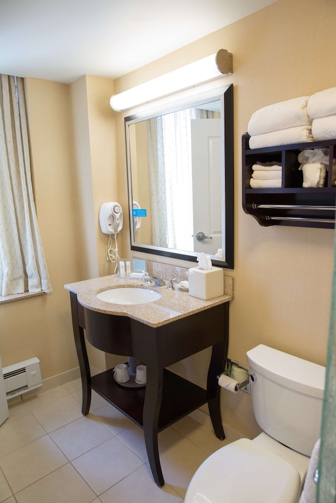 Hampton Inn & Suites Providence Downtown - photo 57