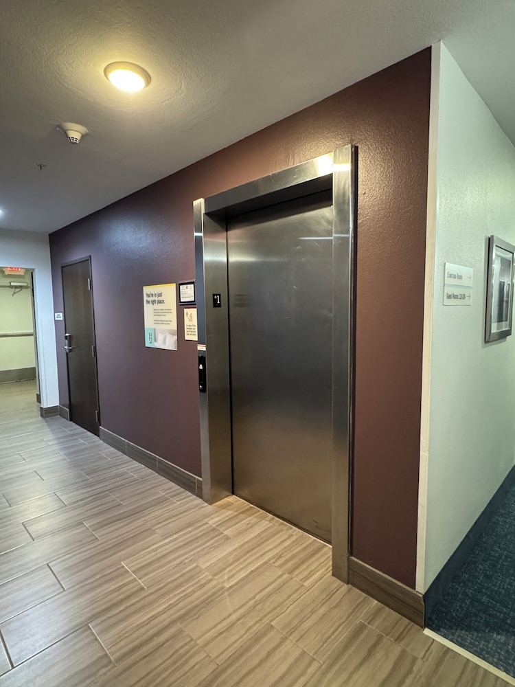 Garner Hotel Longview South by IHG - photo 32
