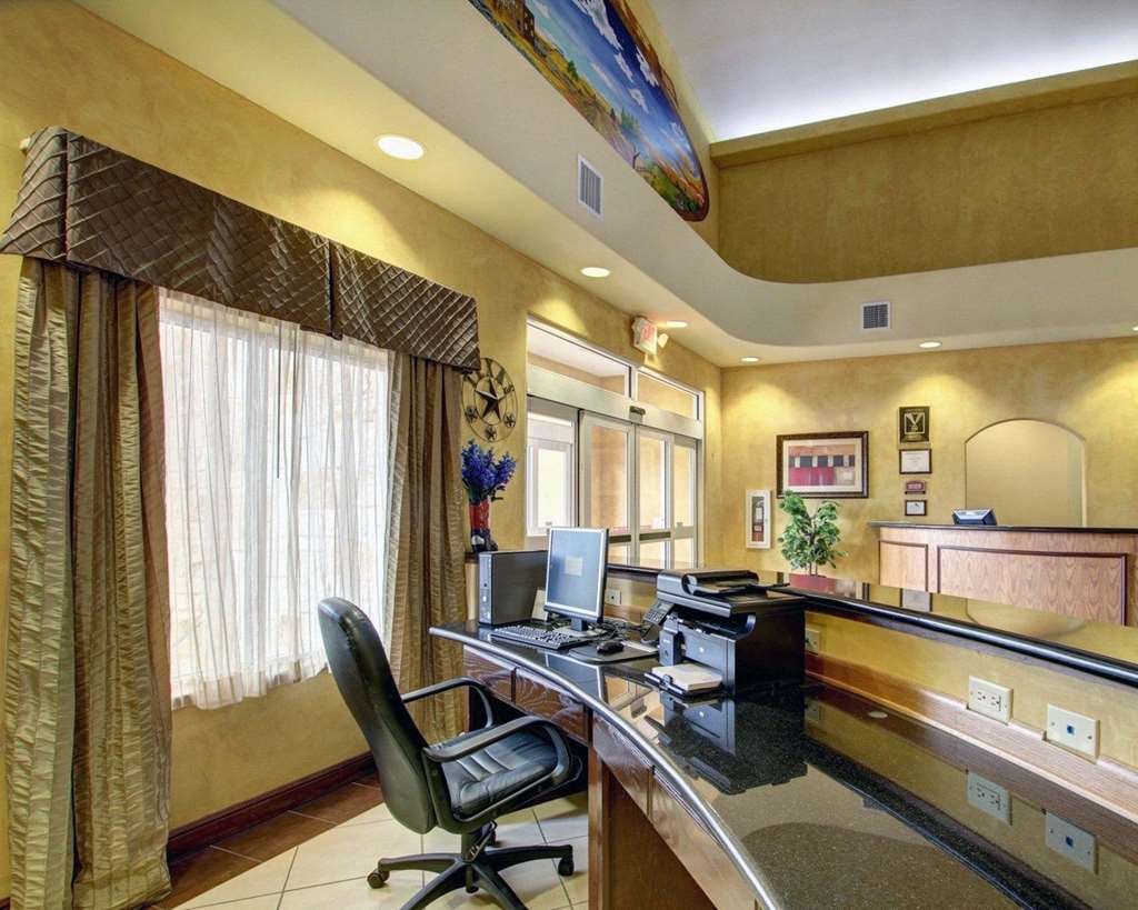 Comfort Inn & Suites Alvarado - photo 23