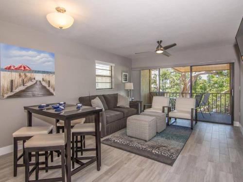 Park Shore Resort Top Floor 2 Bed 2 Bath Sleeps 6 — Naples — photo 3