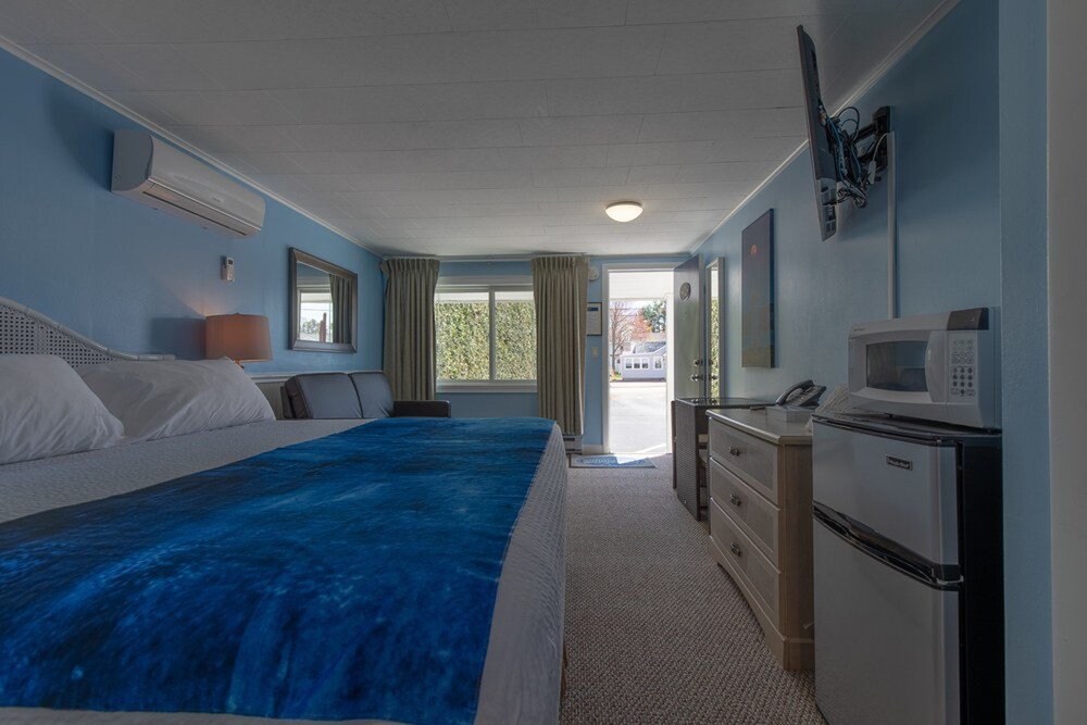 Footbridge Beach Motel - photo 118