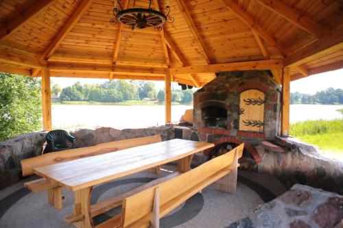 Domek nad Jeziorem - carbon neutral hotel in Elk
