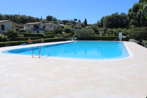 Villa Camilla — 4-Star Luxury Hotel in Bardolino, Italy