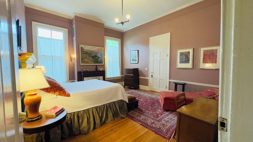 Rothschild Pound House Inn - photo 5
