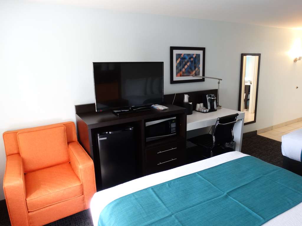 Best Western Plus Orlando Lake Buena Vista South Inn & Suites - photo 17