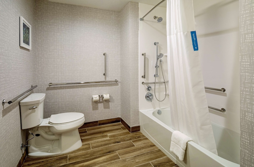 Hampton Inn & Suites Indio - photo 20