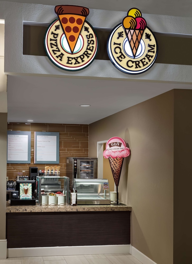 Embassy Suites by Hilton Orlando Lake Buena Vista Resort - photo 28