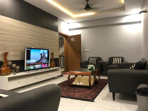 Luxurious 3BHK with Panoramic City Views in Rawalpindi, Pakistan