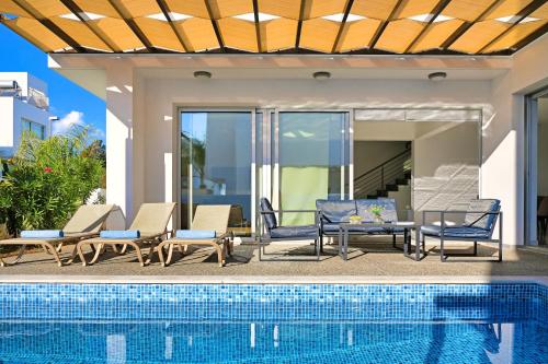 Villa Evelin Ayia Napa Resort Center