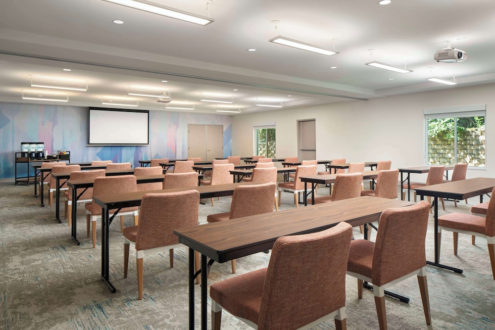 Hilton Garden Inn Kennett Square - photo 26
