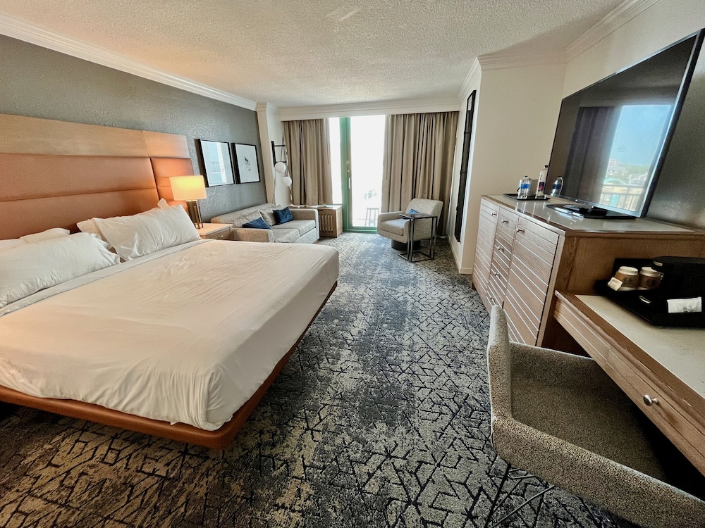 Sheraton Virginia Beach Oceanfront Hotel - photo 21