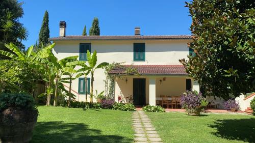 Casa del Pino Bed and Breakfast — 4-Star Luxury Hotel in Borgo A Buggiano, Italy