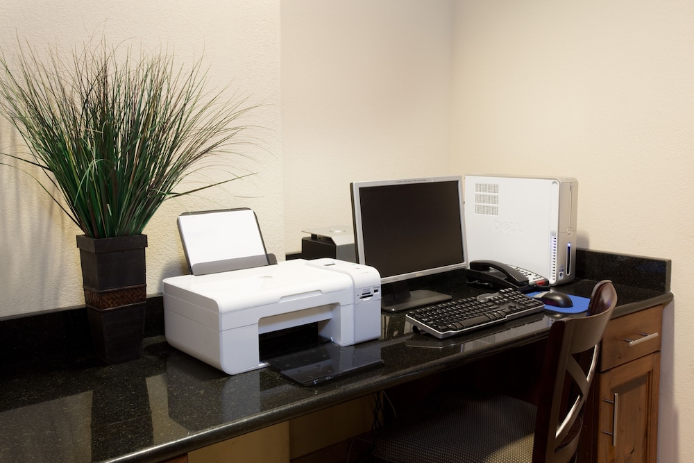 Holiday Inn Express & Suites Silt Rifle by IHG - photo 55