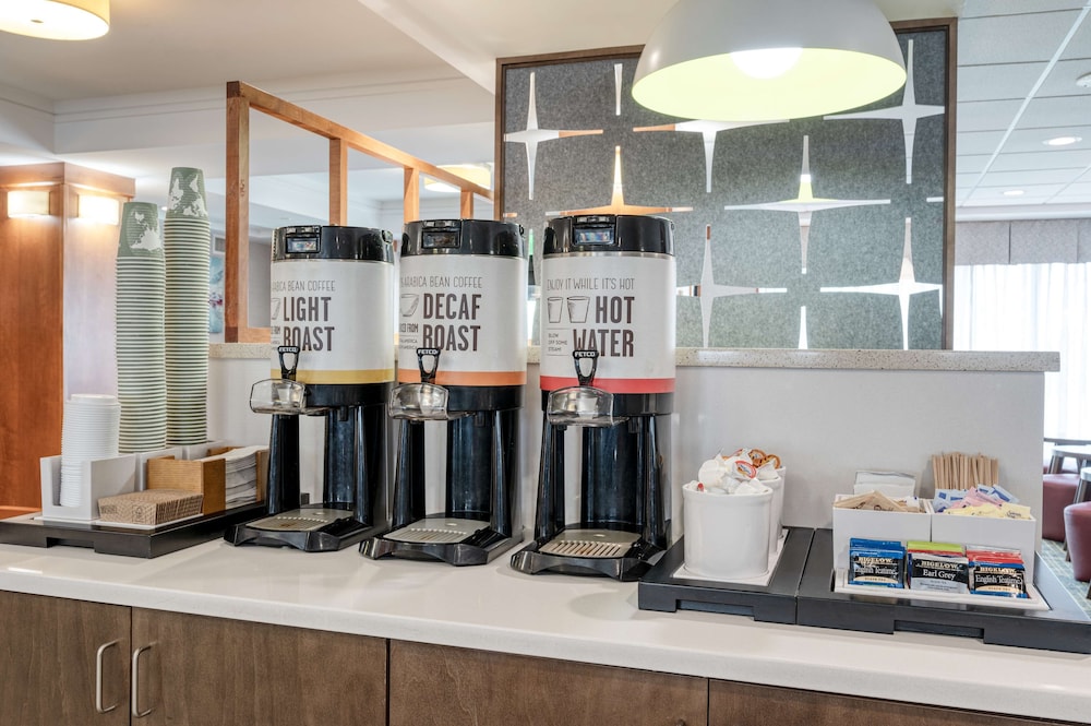 Hampton Inn Baltimore White Marsh - photo 58