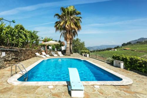Quinta da Padrela Vineyard House — 4-Star Luxury Hotel in Tabuaco, Portugal