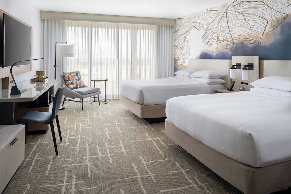 Tampa Airport Marriott - photo 12