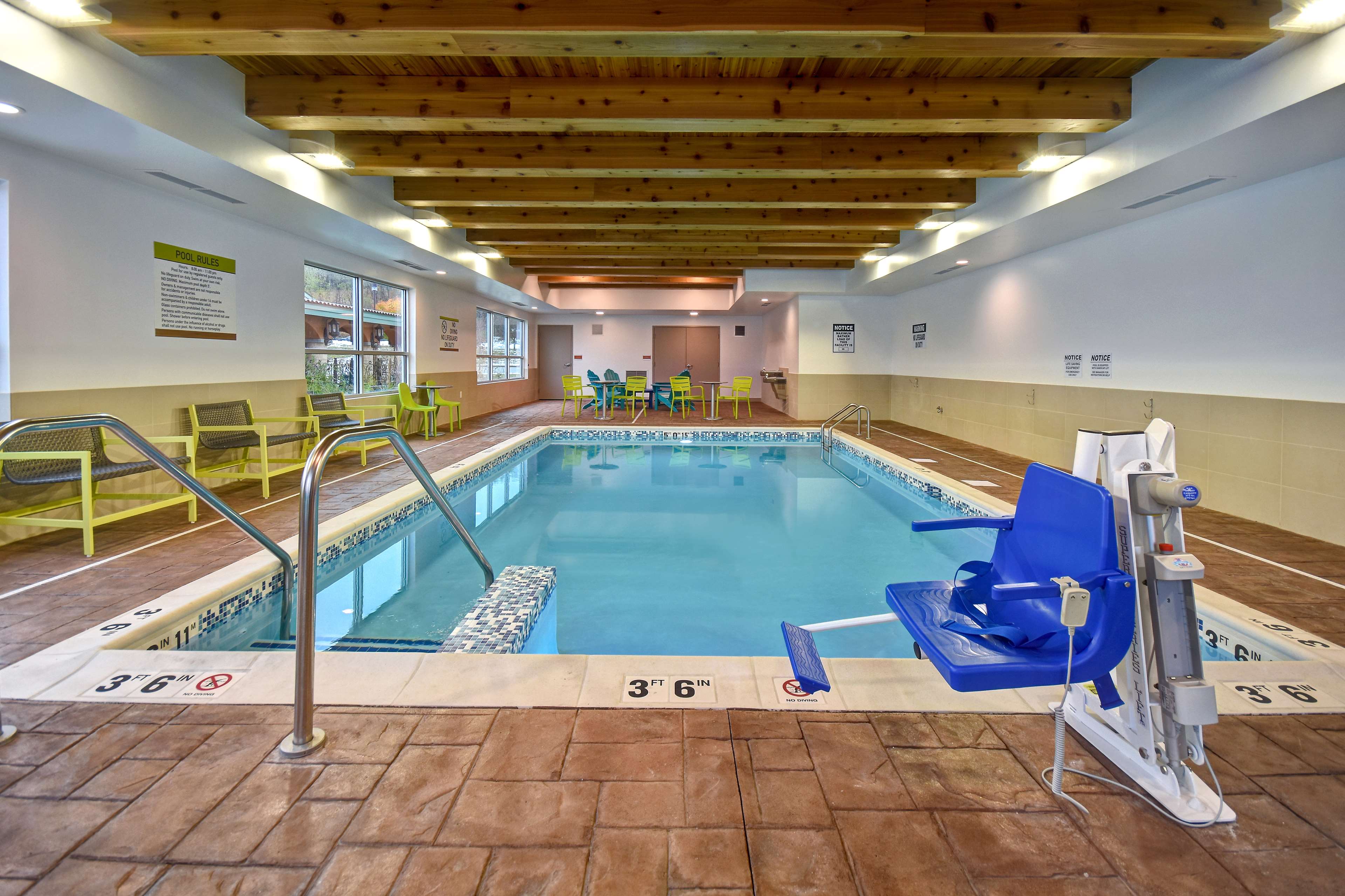 Home2 Suites by Hilton Eau Claire South - photo 17