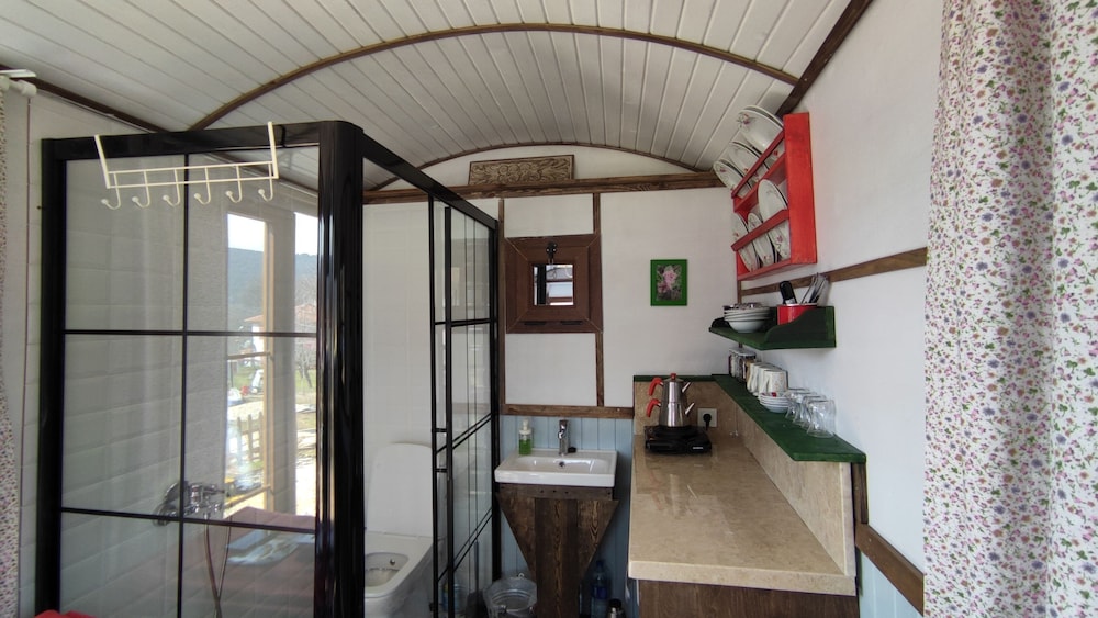 Torrhebia Dag Evi — Golcuk — photo 4