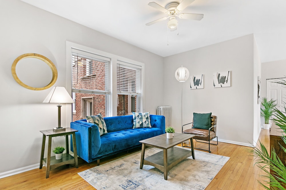King Bed Full Kitchen Rogers Park 5mins Loyola - featured photo