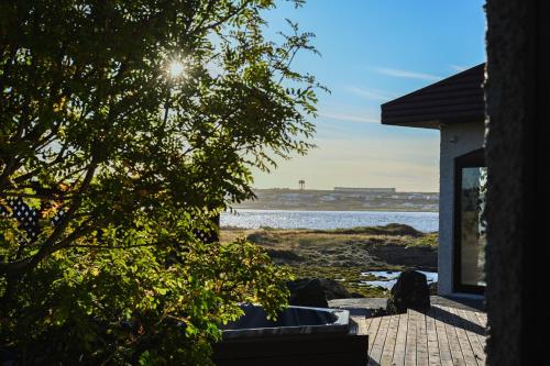 ÁLka Cozy Room by the Sea With Private Hot Tub