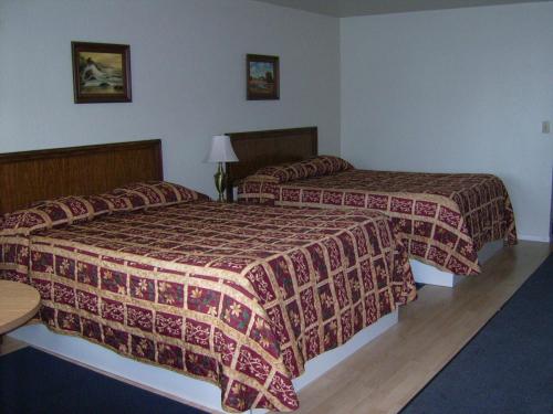 Interstate Inn - photo 10