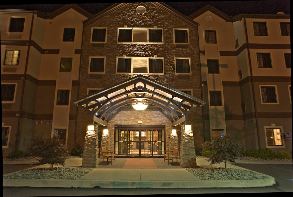 Staybridge Suites East Stroudsburg Poconos by IHG - photo 30