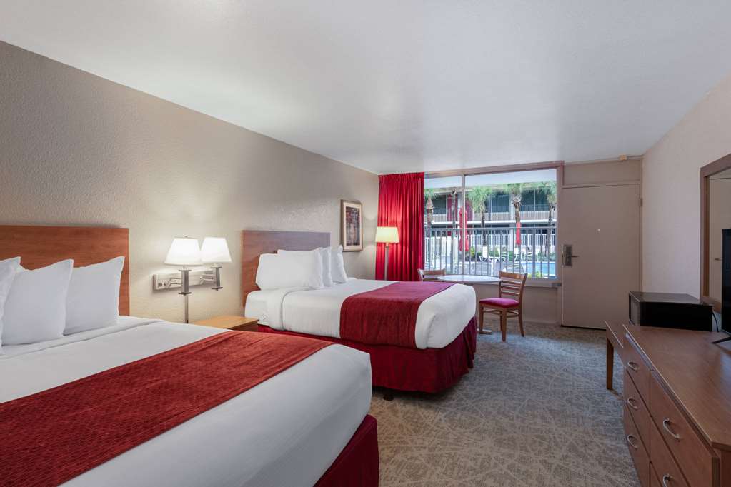 Ramada by Wyndham Kissimmee Gateway - photo 40