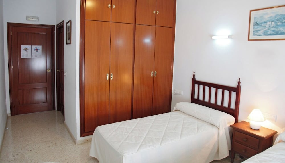 HN Salteras - last minute hotel in Salteras