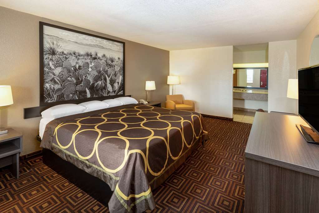 Super 8 by Wyndham Seguin - photo 26