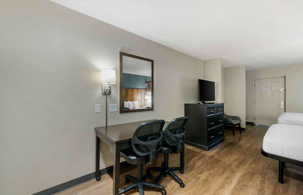 Extended Stay America Suites Miami Airport Doral - photo 35