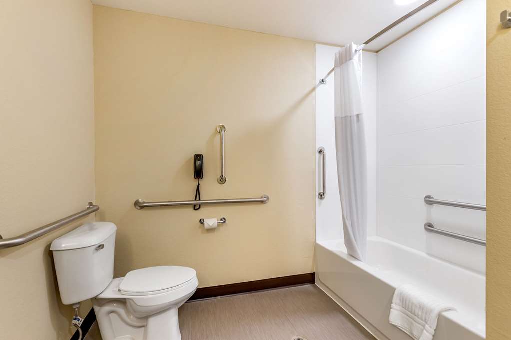 Comfort Inn & Suites West Des Moines - photo 19