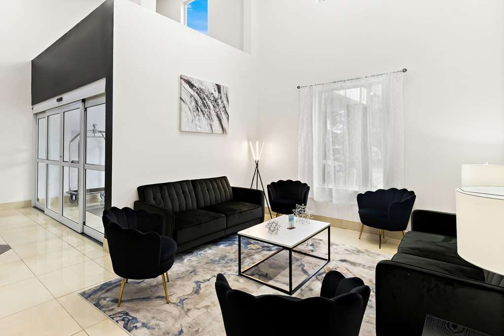 Sonesta Essential Savannah - photo 21