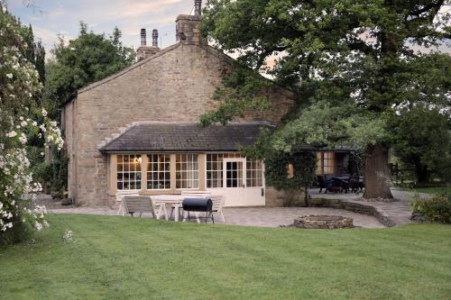 Idyllic Grade II Listed country farmhouse in AONB — 4-Star Luxury Hotel in Skipton, United Kingdom