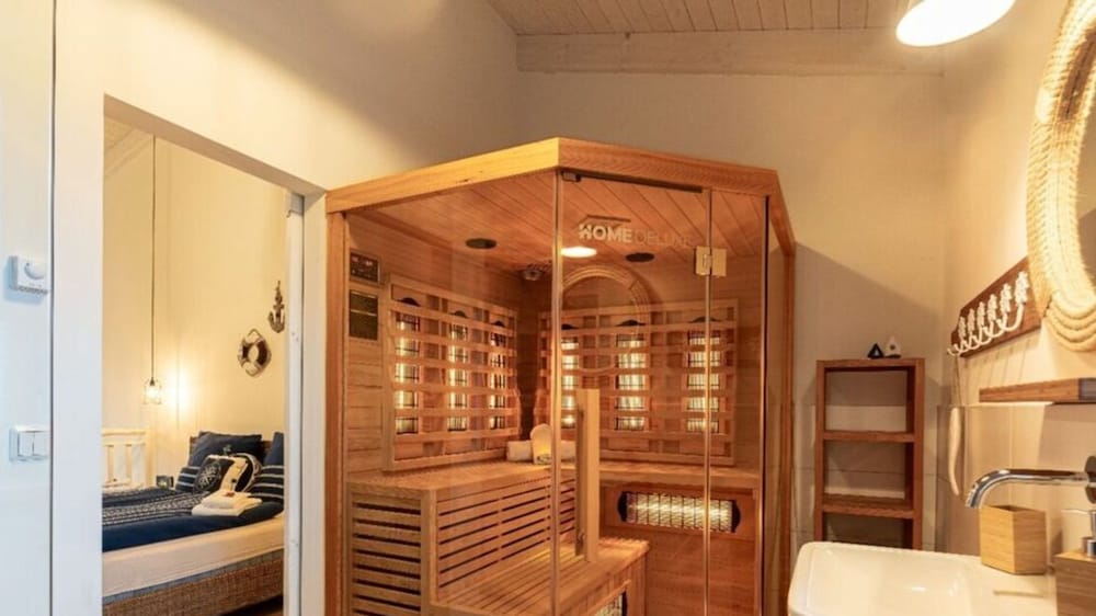 Fordebrise Modern Retreat — Steinberg