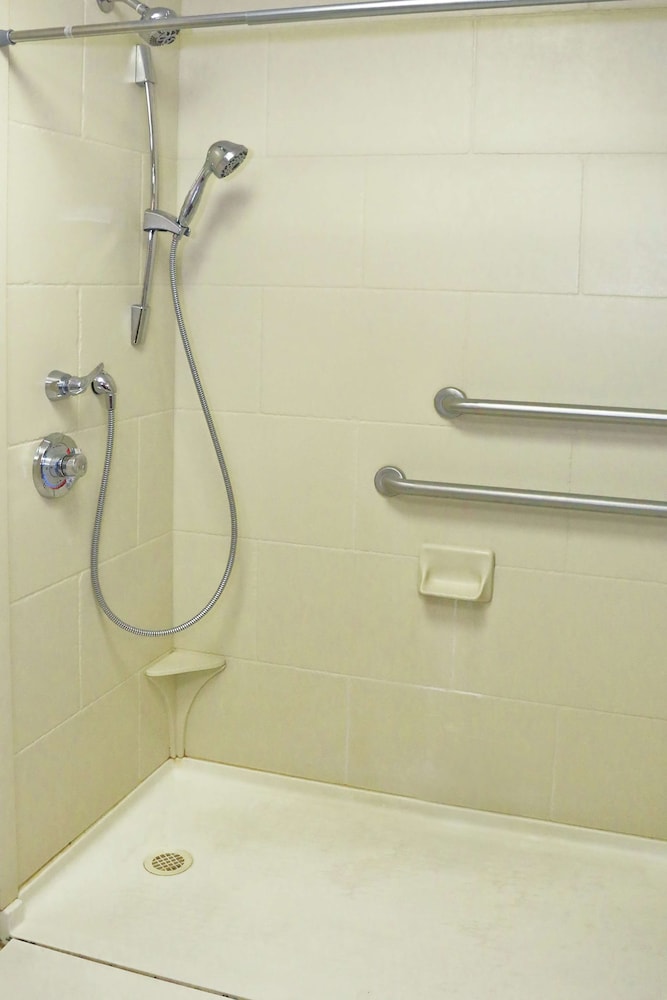 Homewood Suites by Hilton St Louis Galleria - photo 34