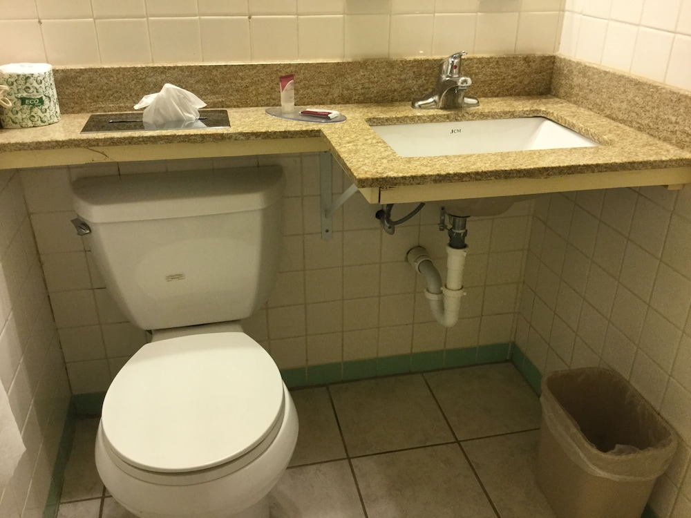 Falls Inn - photo 24