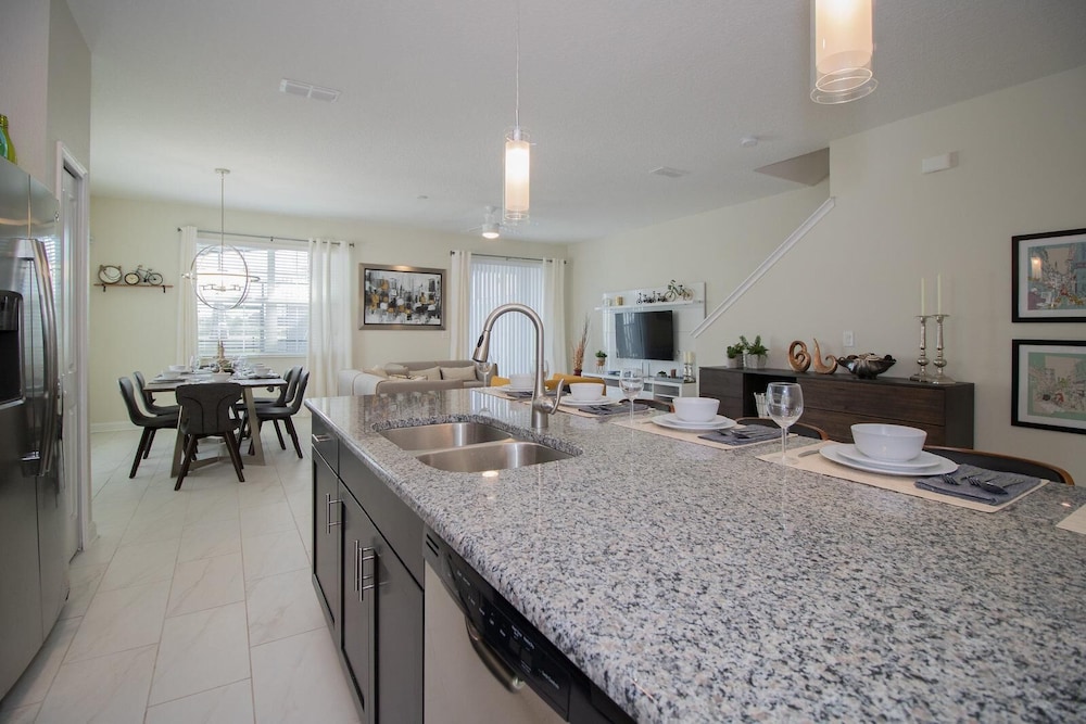 Storey Lake Escape by Orlando Short Term - photo 18