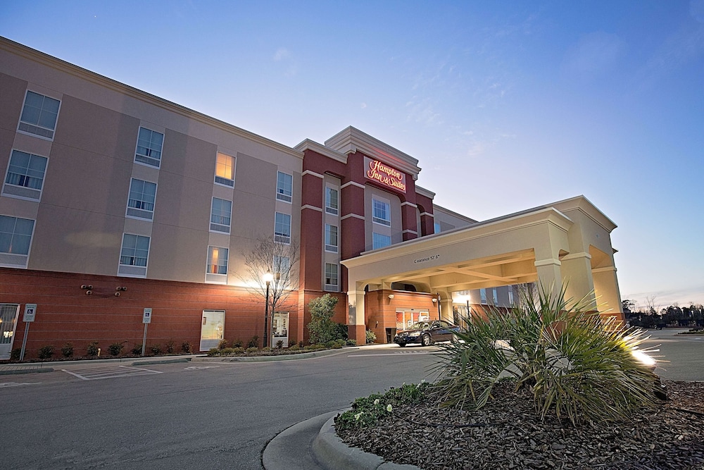 Hampton Inn & Suites Jacksonville - photo 65