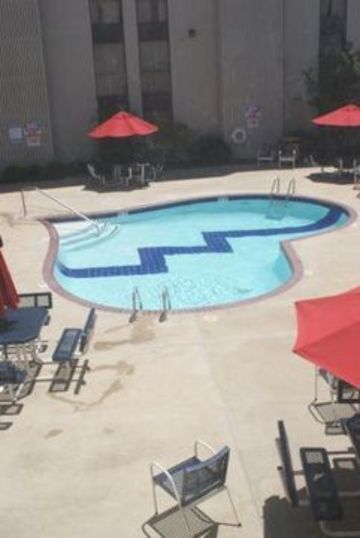 Elvis Presley's Heartbreak Hotel - photo 11