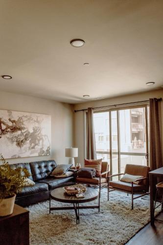 Modern State 209 Just Blocks Away From The Bay - featured photo
