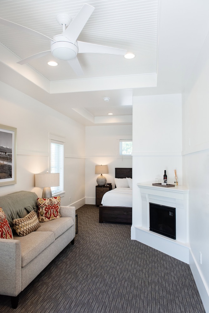 Sacajawea Hotel - photo 5