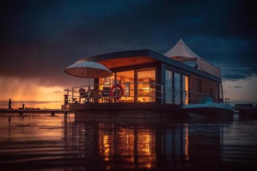 Hausboot Bahama Mama — Klitten