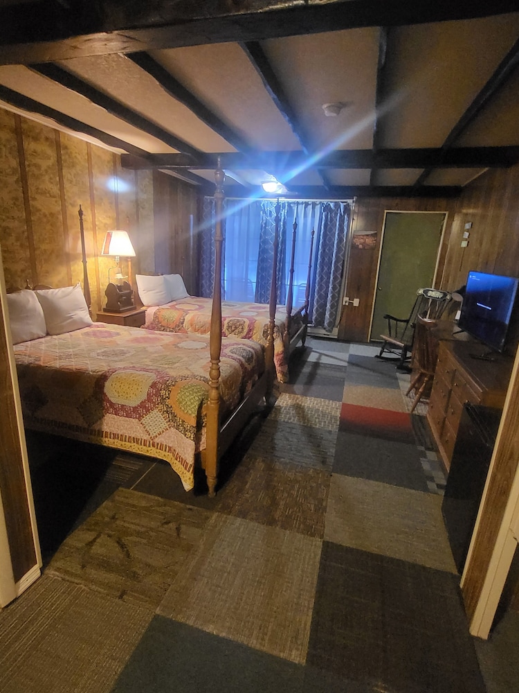 Pocono Mountains Hotel and Spa - photo 99