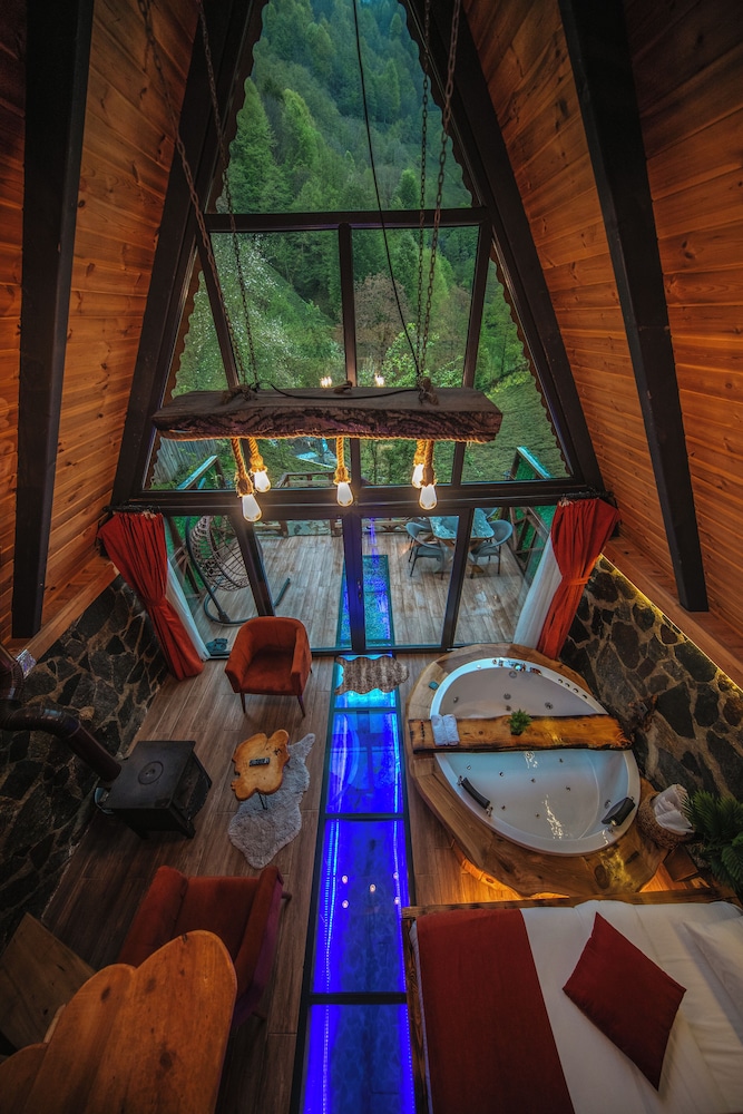 Şelale Suit Bungalov in Camlihemsin, Turkey